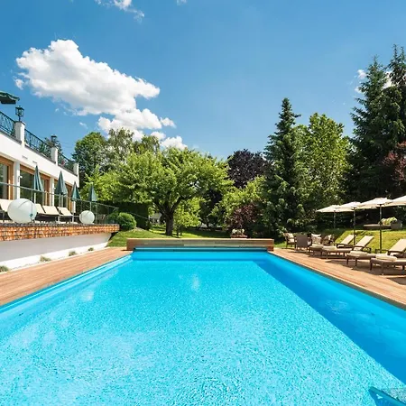 Landsitz Römerhof - 4*