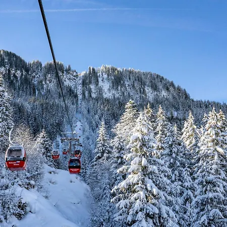 شقة فندقية Landsitz Roemerhof - 4*