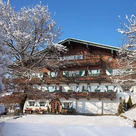 Landsitz Römerhof - Aparthotel