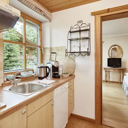 Landsitz Römerhof - 4* Kitzbühel