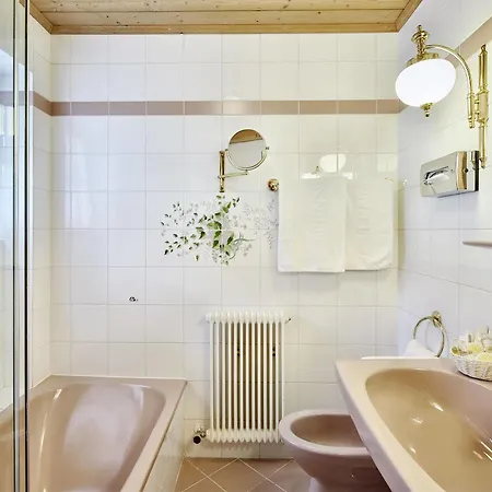 Landsitz Römerhof - Aparthotel