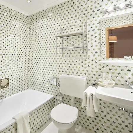 Apartahotel Landsitz Roemerhof - 4*