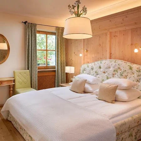 Landsitz Roemerhof - 4* Kitzbühel