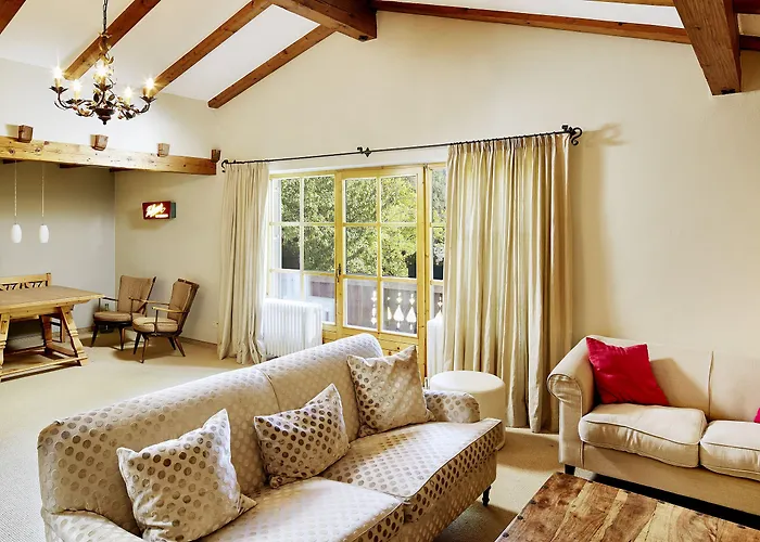 Aparthotel Landsitz Roemerhof -